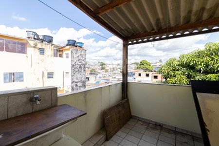 Casa à venda com 220m², 3 quartos e 2 vagas Casa à venda com 220m², 3 quartos e 2 vagasÁrea de Serviço