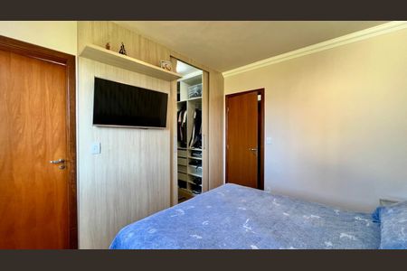 Apartamento à venda com 180m², 3 quartos e 2 vagasQuarto 1 