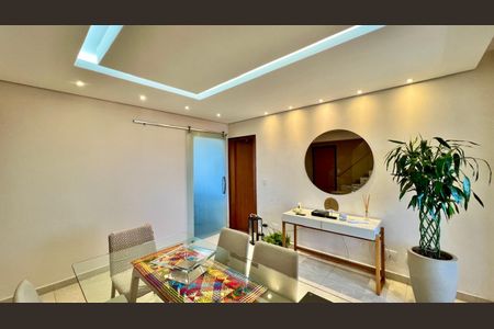 Apartamento à venda com 180m², 3 quartos e 2 vagasSala