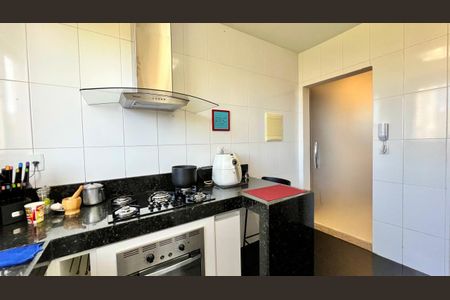 Apartamento à venda com 180m², 3 quartos e 2 vagasCozinha