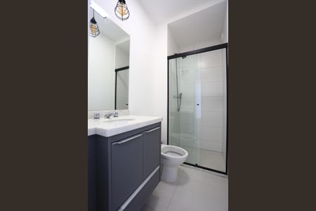 Apartamento para alugar com 56m², 2 quartos e 1 vaga Apartamento para alugar com 56m², 2 quartos e 1 vagaBanheiro da Suíte