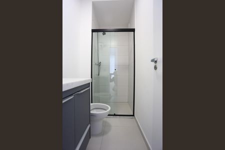 Apartamento para alugar com 56m², 2 quartos e 1 vaga Apartamento para alugar com 56m², 2 quartos e 1 vagaBanheiro da Suíte