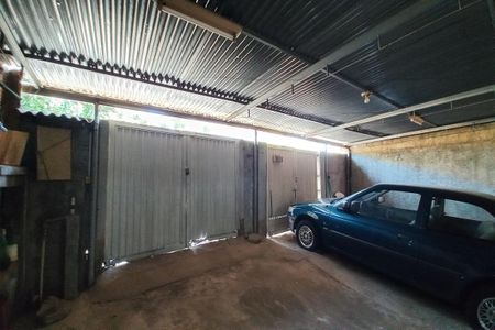 Casa à venda com 159m², 2 quartos e 2 vagas Casa à venda com 159m², 2 quartos e 2 vagasGaragem