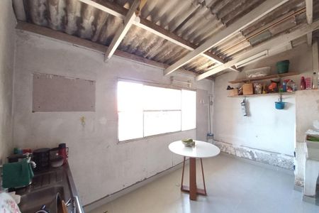 Casa à venda com 159m², 2 quartos e 2 vagas Casa à venda com 159m², 2 quartos e 2 vagasCozinha