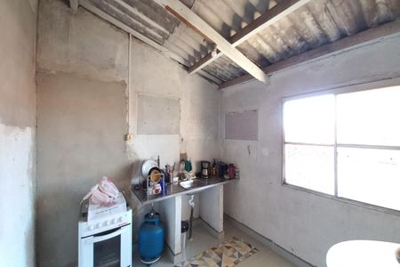 Casa à venda com 159m², 2 quartos e 2 vagas Casa à venda com 159m², 2 quartos e 2 vagasCozinha