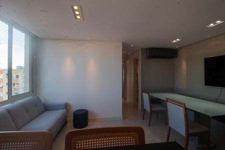 Apartamento à venda com 62m², 2 quartos e 1 vaga Apartamento à venda com 62m², 2 quartos e 1 vagaCozinha