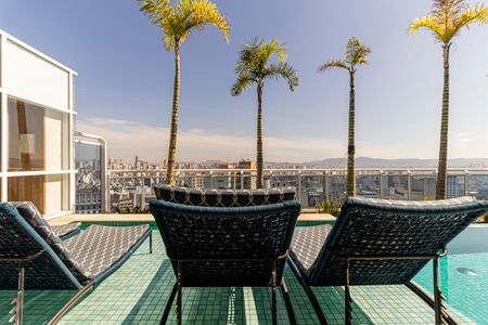 Apartamento à venda com 43m², 1 quarto e 1 vaga Apartamento à venda com 43m², 1 quarto e 1 vagaSolário