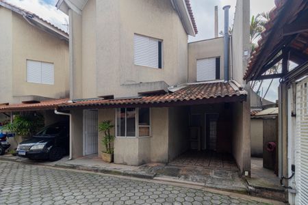 Casa de condomínio para alugar com 74m², 2 quartos e 1 vaga Casa de condomínio para alugar com 74m², 2 quartos e 1 vagaFachada do imóvel