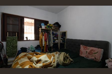 Casa à venda com 380m², 4 quartos e 4 vagas Casa à venda com 380m², 4 quartos e 4 vagasQuarto 1