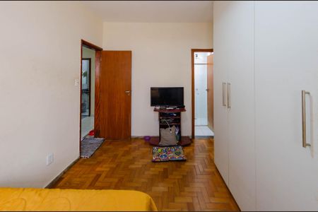 Apartamento à venda com 120m², 3 quartos e 1 vaga Apartamento à venda com 120m², 3 quartos e 1 vagaSuíte