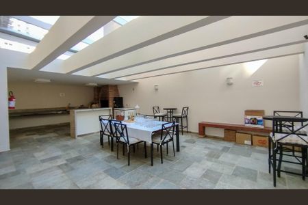 Apartamento à venda com 107m², 3 quartos e 3 vagas Apartamento à venda com 107m², 3 quartos e 3 vagasÁrea comum - Churrasqueira