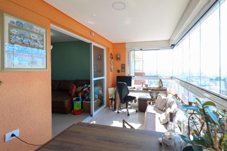 Apartamento à venda com 107m², 3 quartos e 3 vagas Apartamento à venda com 107m², 3 quartos e 3 vagasVaranda Sala