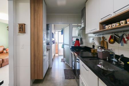 Apartamento à venda com 107m², 3 quartos e 3 vagas Apartamento à venda com 107m², 3 quartos e 3 vagasCozinha