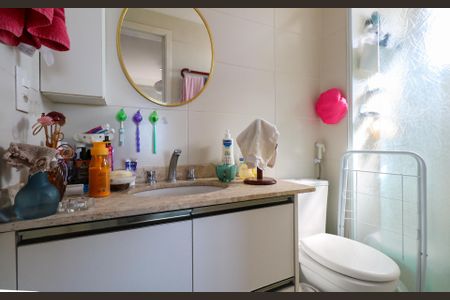 Apartamento à venda com 107m², 3 quartos e 3 vagas Apartamento à venda com 107m², 3 quartos e 3 vagasBanheiro da Suíte