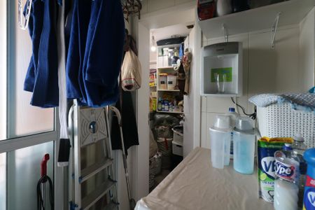 Apartamento à venda com 107m², 3 quartos e 3 vagas Apartamento à venda com 107m², 3 quartos e 3 vagasÁrea de Serviço