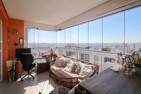 Apartamento à venda com 107m², 3 quartos e 3 vagas Apartamento à venda com 107m², 3 quartos e 3 vagasVaranda Sala