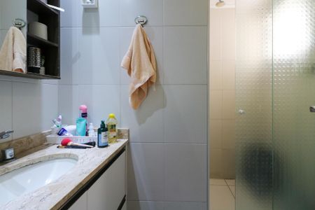 Apartamento à venda com 107m², 3 quartos e 3 vagas Apartamento à venda com 107m², 3 quartos e 3 vagasBanheiro Social