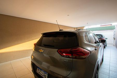 Casa à venda com 212m², 3 quartos e 5 vagas Casa à venda com 212m², 3 quartos e 5 vagasGaragem