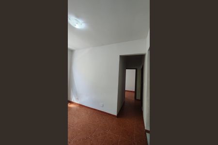 Apartamento para alugar com 55m², 3 quartos e sem vaga Apartamento para alugar com 55m², 3 quartos e sem vagaSala