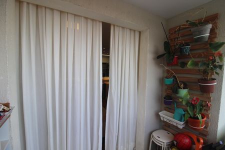 Apartamento à venda com 67m², 2 quartos e 1 vagaSala - Varanda