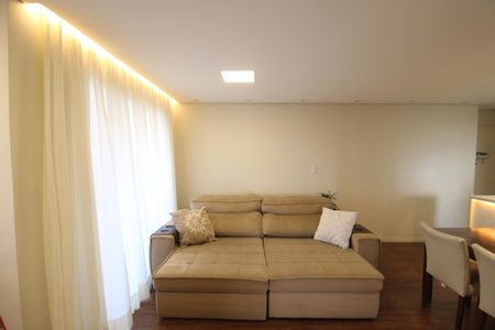 Apartamento à venda com 67m², 2 quartos e 1 vagaSala