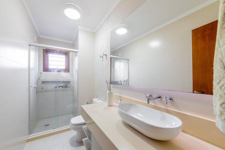 Casa de condomínio à venda com 182m², 3 quartos e 2 vagas