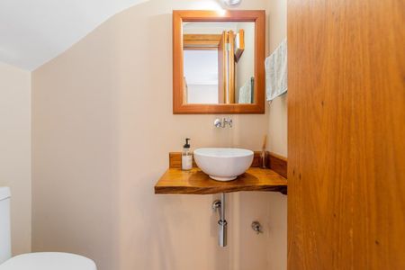 Casa de condomínio à venda com 182m², 3 quartos e 2 vagas