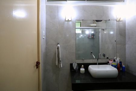 Apartamento à venda com 140m², 2 quartos e sem vaga Apartamento à venda com 140m², 2 quartos e sem vagaBanheiro