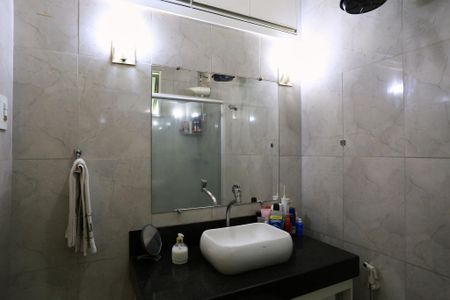 Apartamento à venda com 140m², 2 quartos e sem vaga Apartamento à venda com 140m², 2 quartos e sem vagaBanheiro