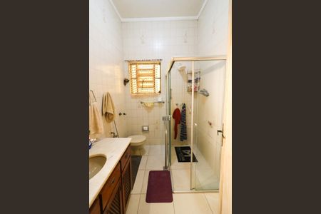 Casa à venda com 130m², 4 quartos e 3 vagas Casa à venda com 130m², 4 quartos e 3 vagasBanheiro 1