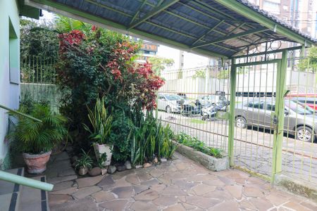 Casa à venda com 130m², 4 quartos e 3 vagas Casa à venda com 130m², 4 quartos e 3 vagasJardim