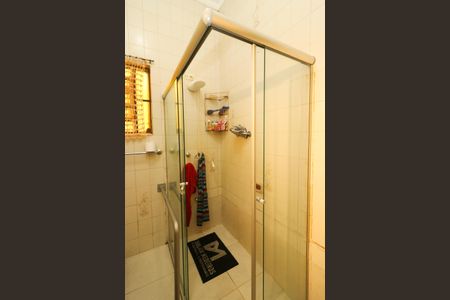 Casa à venda com 130m², 4 quartos e 3 vagas Casa à venda com 130m², 4 quartos e 3 vagasBanheiro 1