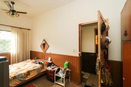 Casa à venda com 130m², 4 quartos e 3 vagas Casa à venda com 130m², 4 quartos e 3 vagasQuarto 1