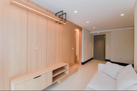 Apartamento à venda com 100m², 2 quartos e 1 vaga Apartamento à venda com 100m², 2 quartos e 1 vagaSala