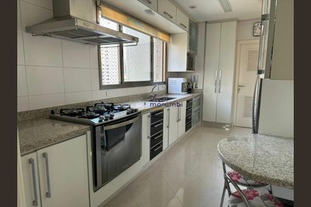 Apartamento à venda com 212m², 3 quartos e 4 vagas