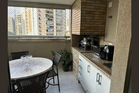 Apartamento à venda com 212m², 3 quartos e 4 vagas