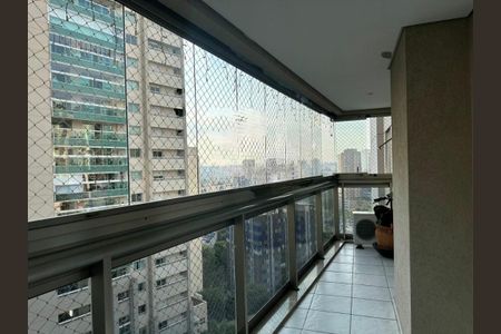 Apartamento à venda com 212m², 3 quartos e 4 vagas