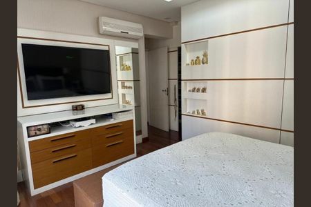 Apartamento à venda com 212m², 3 quartos e 4 vagas