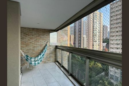Apartamento à venda com 212m², 3 quartos e 4 vagas