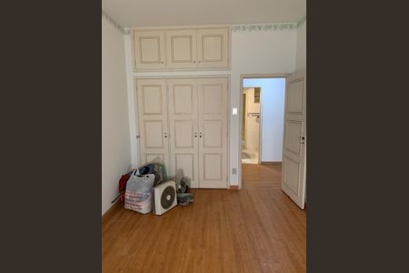 Apartamento à venda com 268m², 4 quartos e 2 vagas