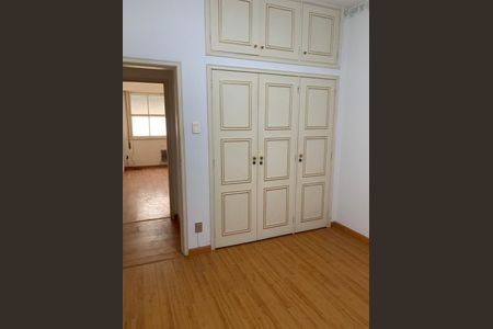 Apartamento à venda com 268m², 4 quartos e 2 vagas