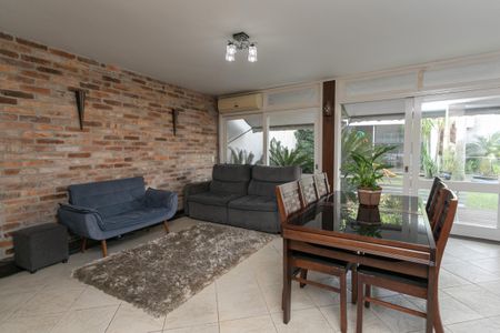 Casa à venda com 500m², 5 quartos e 6 vagas Casa à venda com 500m², 5 quartos e 6 vagasSala 2