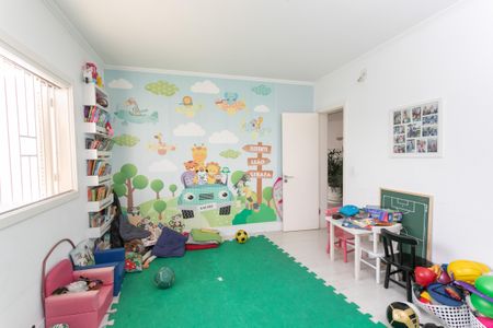 Casa à venda com 500m², 5 quartos e 6 vagas Casa à venda com 500m², 5 quartos e 6 vagasQuarto 1