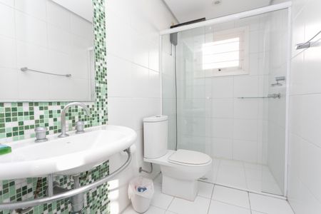 Casa à venda com 500m², 5 quartos e 6 vagas Casa à venda com 500m², 5 quartos e 6 vagasBanheiro 1