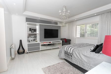 Casa à venda com 500m², 5 quartos e 6 vagas Casa à venda com 500m², 5 quartos e 6 vagasSuite 3