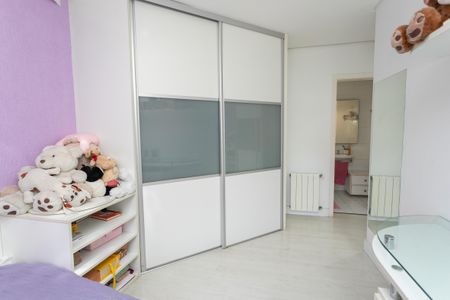 Casa à venda com 500m², 5 quartos e 6 vagas Casa à venda com 500m², 5 quartos e 6 vagasSuite 1