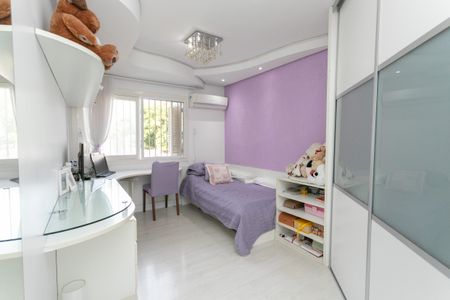 Casa à venda com 500m², 5 quartos e 6 vagas Casa à venda com 500m², 5 quartos e 6 vagasSuite 1