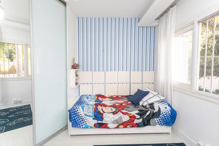 Casa à venda com 500m², 5 quartos e 6 vagas Casa à venda com 500m², 5 quartos e 6 vagasSuite 2