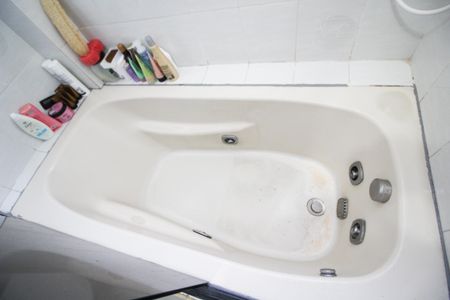 Apartamento à venda com 86m², 2 quartos e 1 vaga Apartamento à venda com 86m², 2 quartos e 1 vagaBanheiro