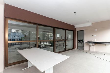 Apartamento à venda com 261m², 4 quartos e 3 vagas Apartamento à venda com 261m², 4 quartos e 3 vagasVaranda Gourmet